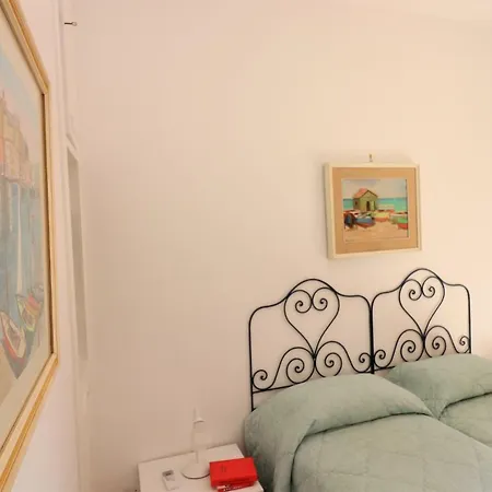 Cocumella 10 *